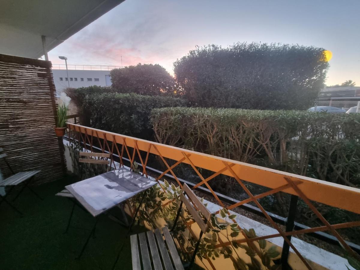 100 M De La Plage - Les Cigales De Mer - Studio Cabine - Parking Le Grau-du-Roi Eksteriør bilde